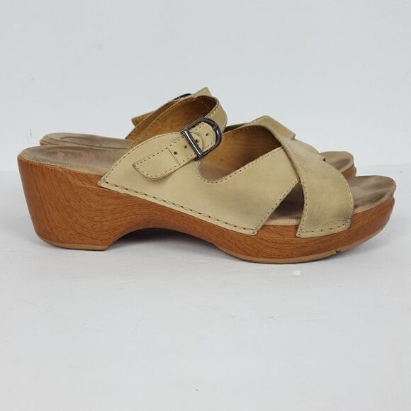 Dansko US 10 EU 40  Beige Leather Clogs Strappy - Picture 4 of 7